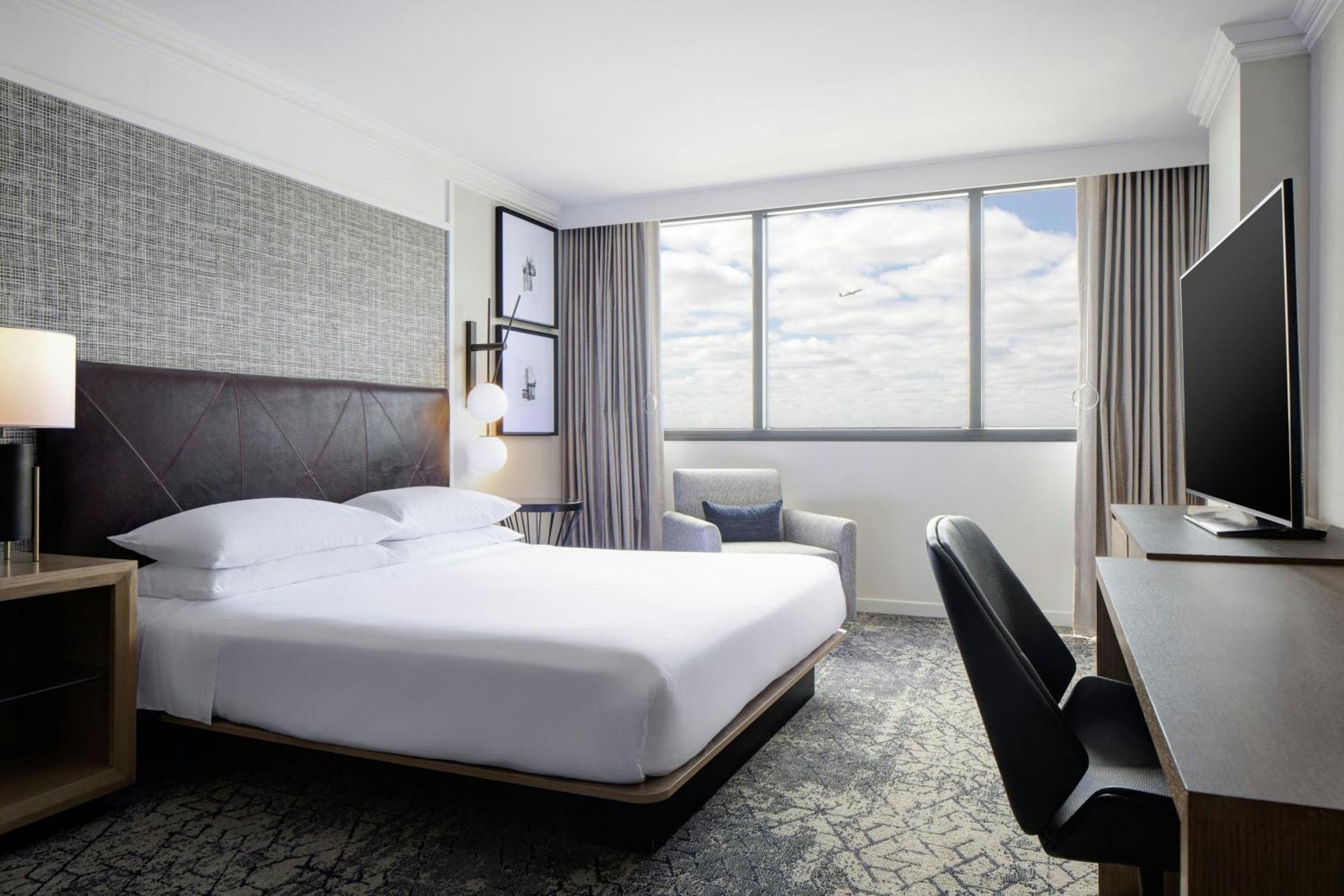 Sheraton Dfw Airport Hotel Irving Exterior foto
